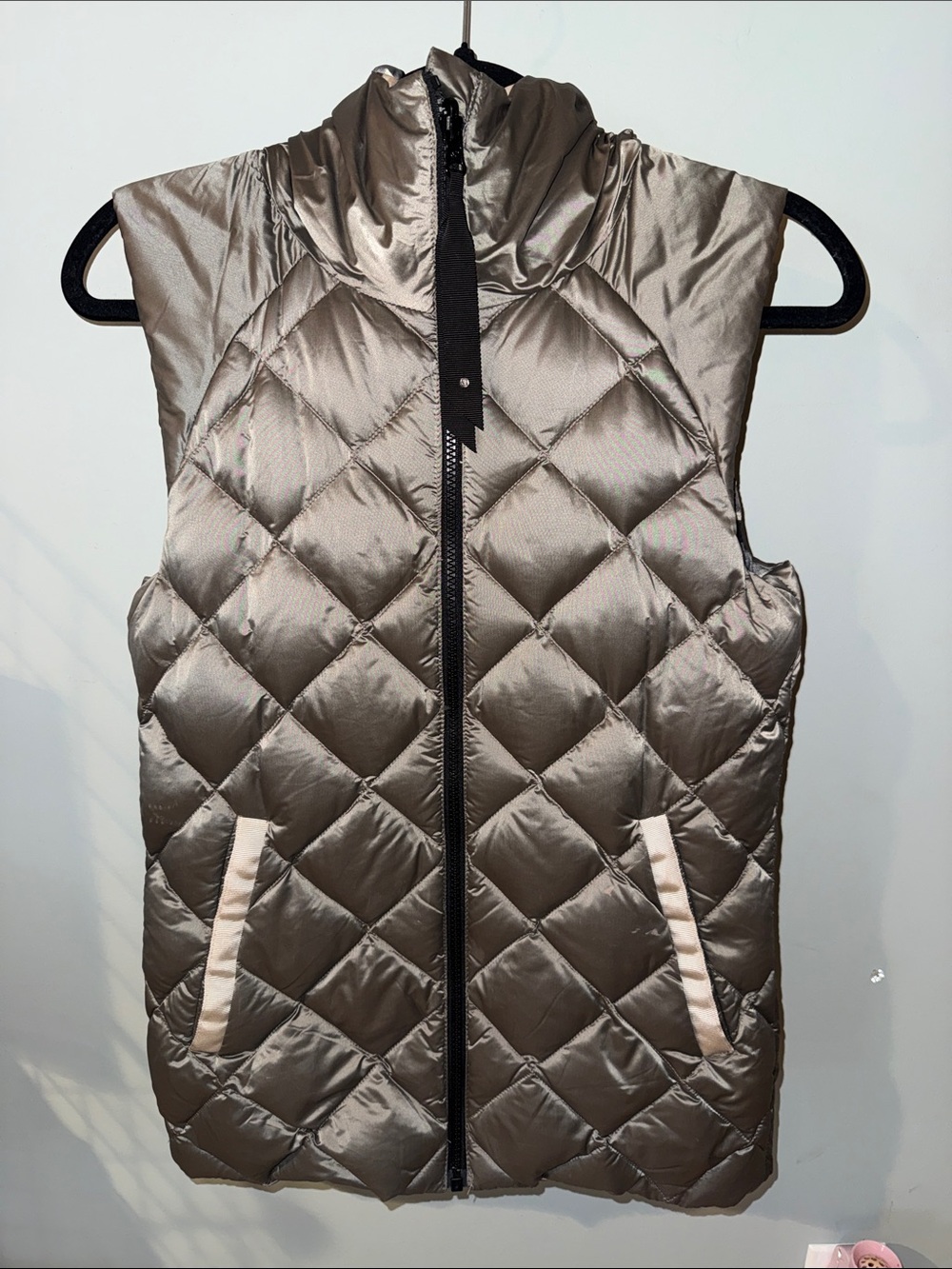 lululemon athletica Metallic Taupe Quilted Sleeveless Vest